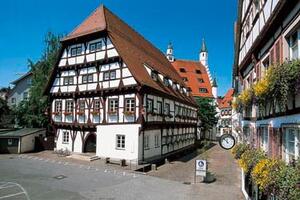 Rath&auml;user