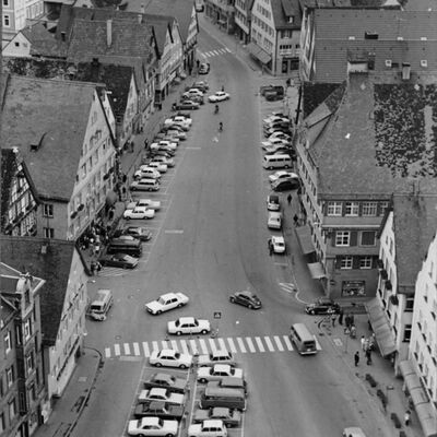 Bild vergr&ouml;&szlig;ern: Marktplatz vorher