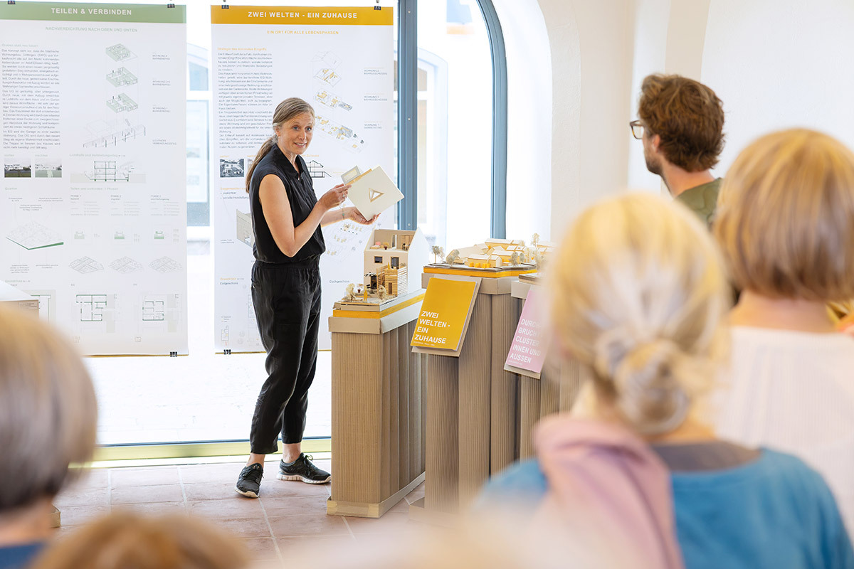 Ausstellungseröffnung „Zimmer frei?“